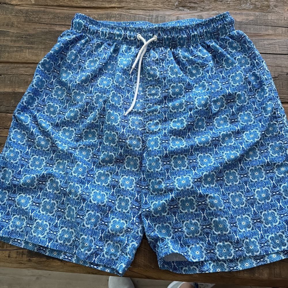 Nicole Miller Men's Swim Shorts Blue Pattern Size Large!